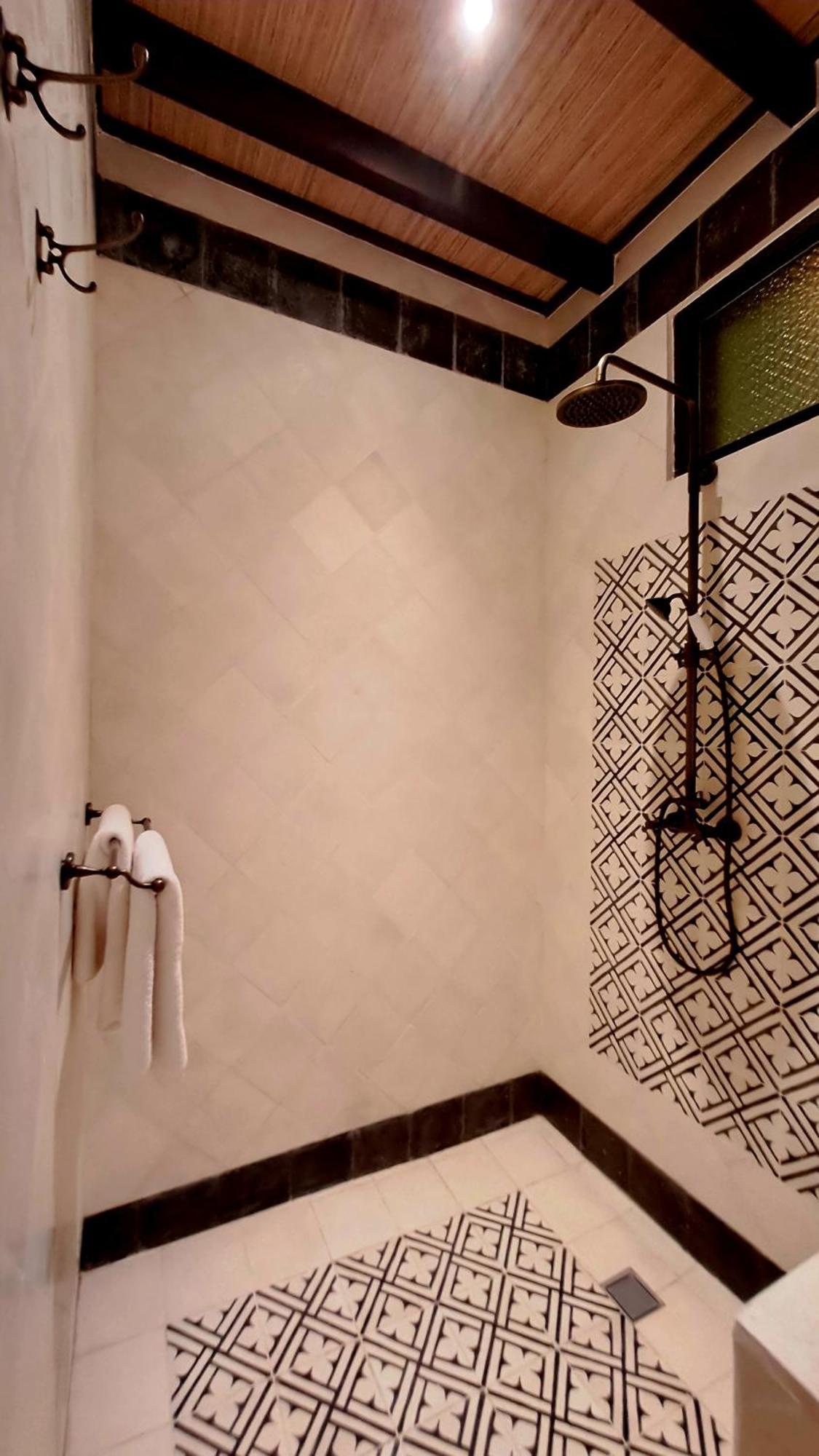 Ayu Dira Heritage House *