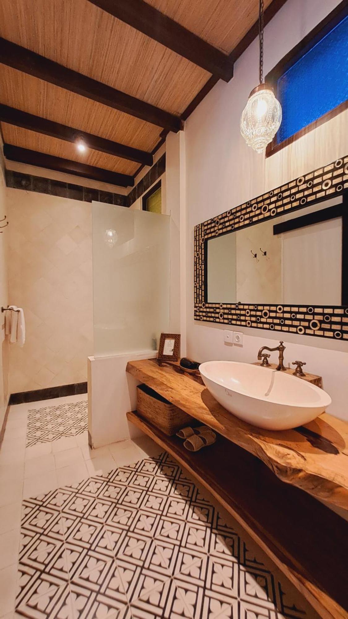 Ayu Dira Heritage House *