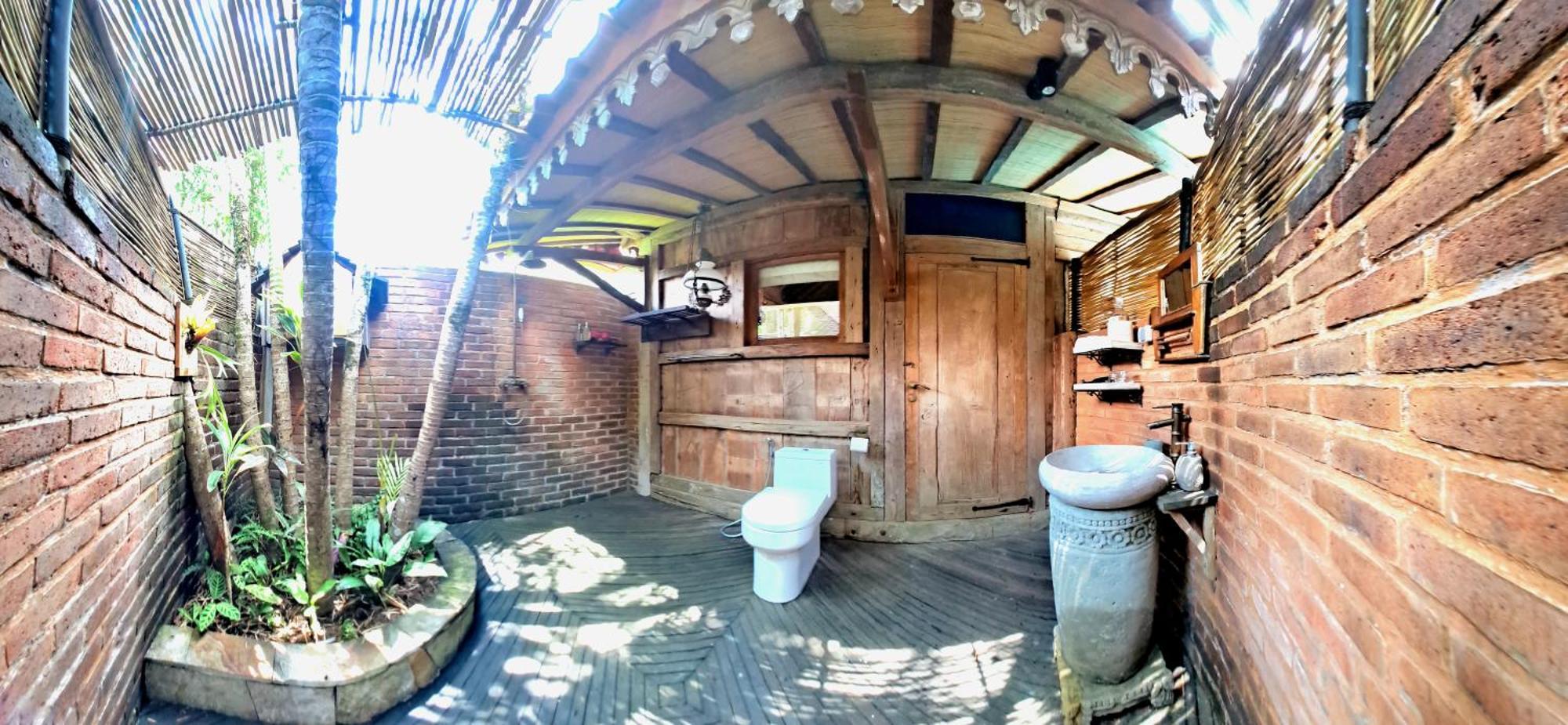 Ayu Dira Heritage House Pousada